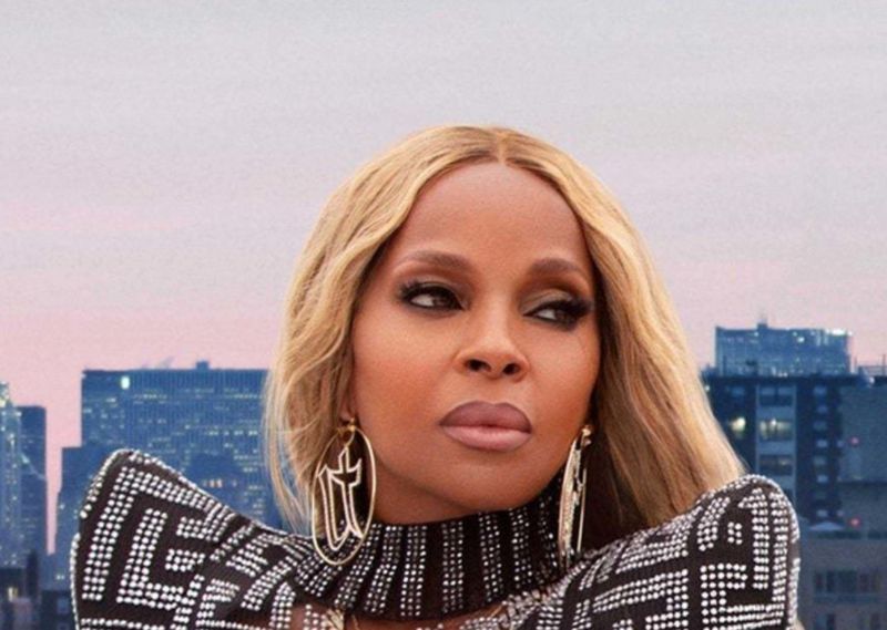 Mary J Blige shows fans where she grew up in rare footage