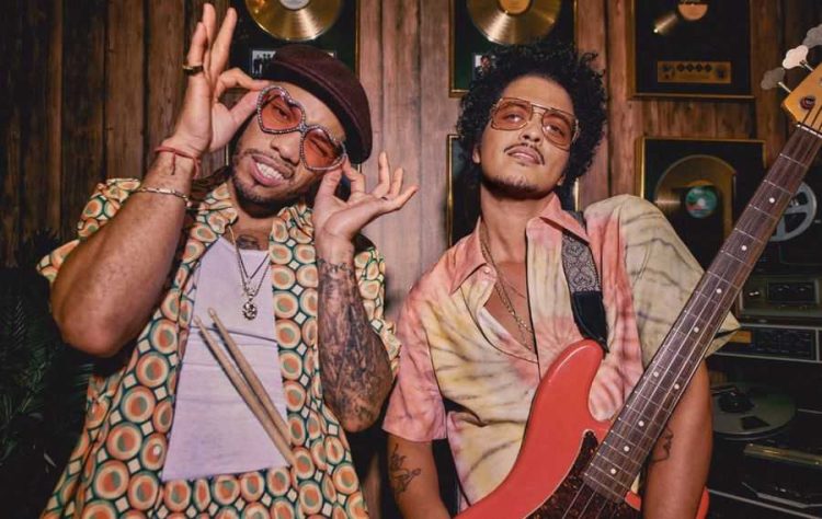 Bruno Mars and Anderson .Paak to release Silk Sonic’s debut album in 2022