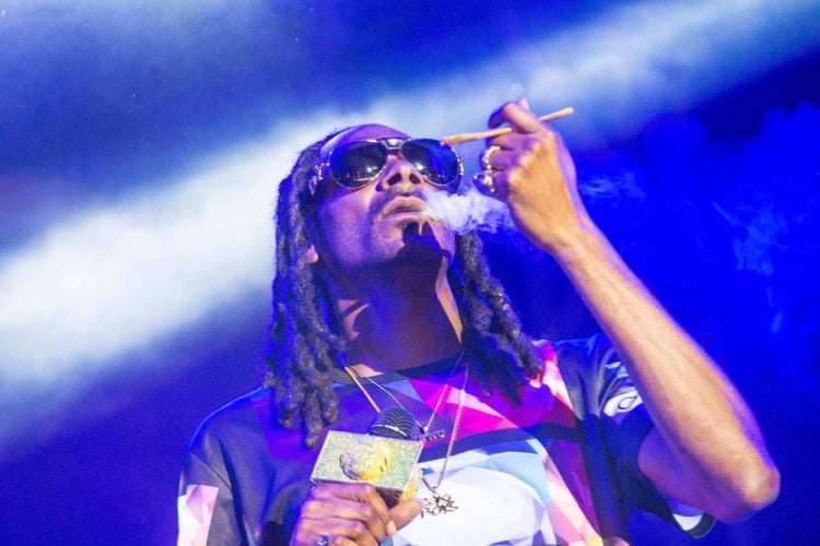 The reason why Snoop Dogg hates smoking joints in Europe