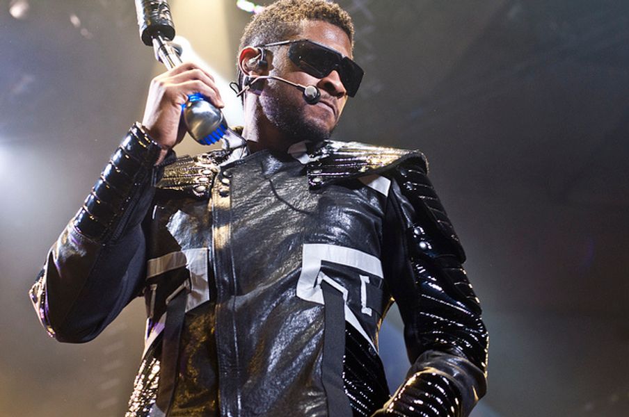 Watch Usher and Lil Jon’s Super Bowl Halftime performance